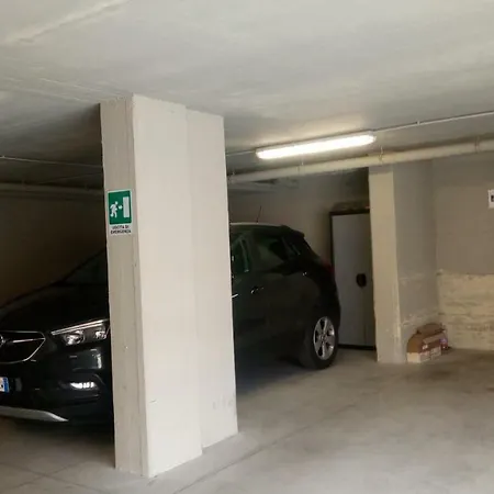 Appartamento Comodo Pisa Exterior photo